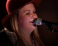 2-Genevieve-Roussel-credit-photo-Bertin-Belanger